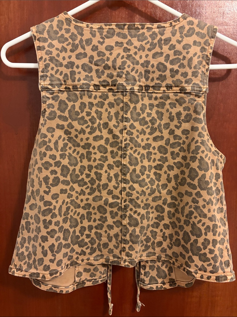 American Eagle Outfitters Tan Leopard Print Tie-Front Denim Jean Vest - Picture 4 of 4